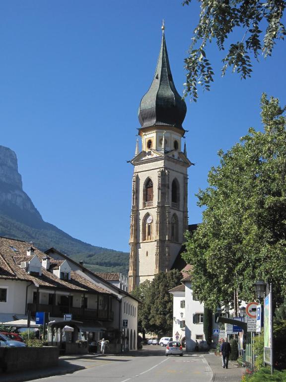 Schloss-Hof Appiano Sulla Strada Del Vino Kültér fotó