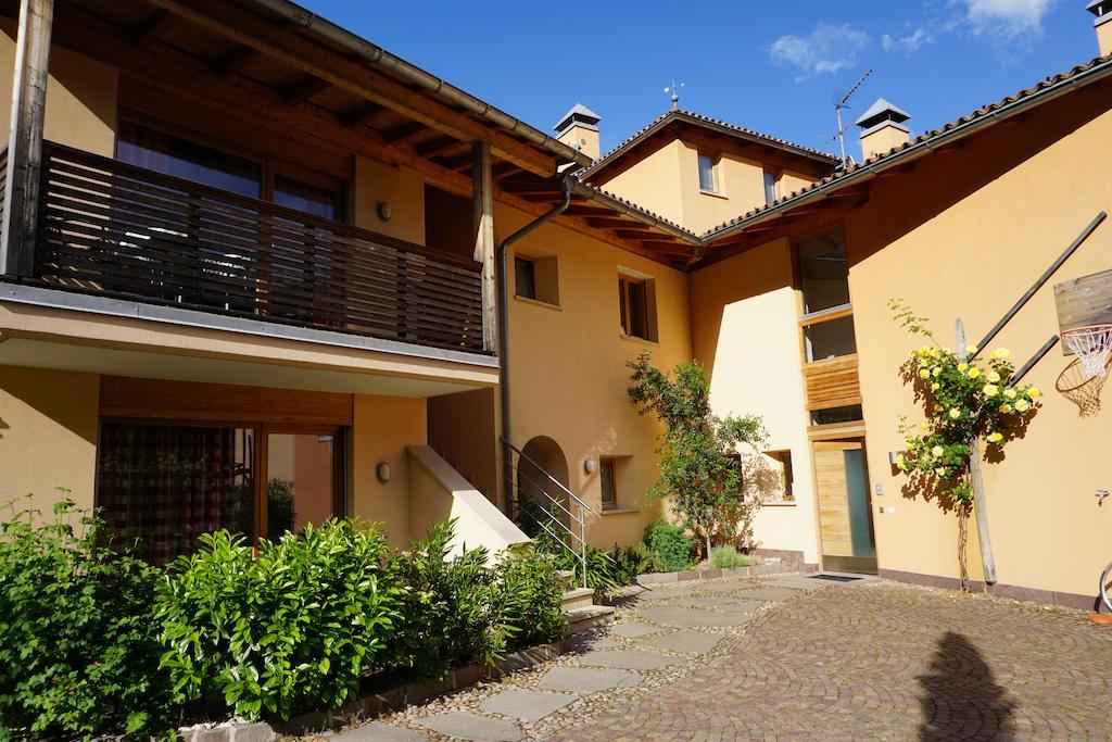 Schloss-Hof Appiano Sulla Strada Del Vino Kültér fotó